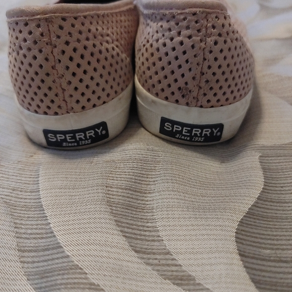 Sperry's - Picture 2 of 2